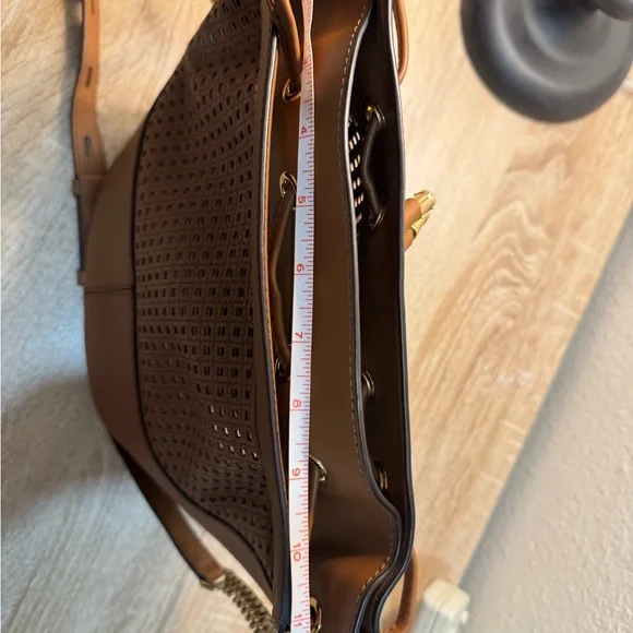 MICHAEL KORS Devon Medium Perforated Leather Bucket Bag Brown - Picture 10 of 10